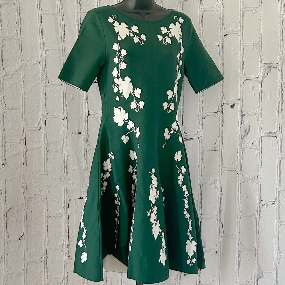 Oscar de la Renta | Short Sleeve Floral Print Fit and Flare Dress